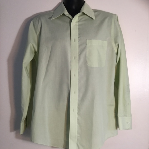 Pale Green 15.5”x 32” Wrinkle resistant broad cloth - Picture 1 of 5